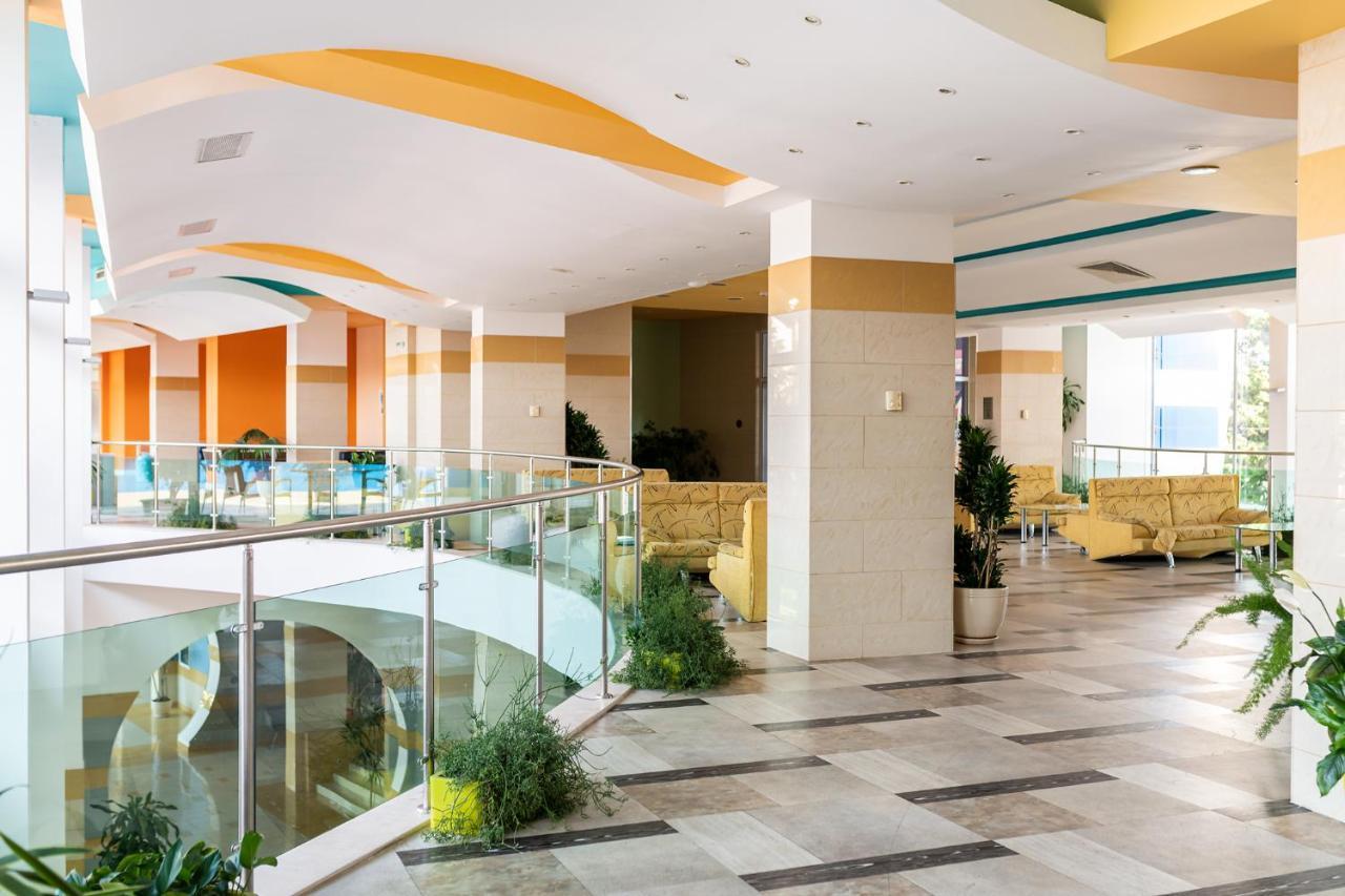 Trakia Plaza Hotel & Apartments Slăntjev Brjag Exteriör bild