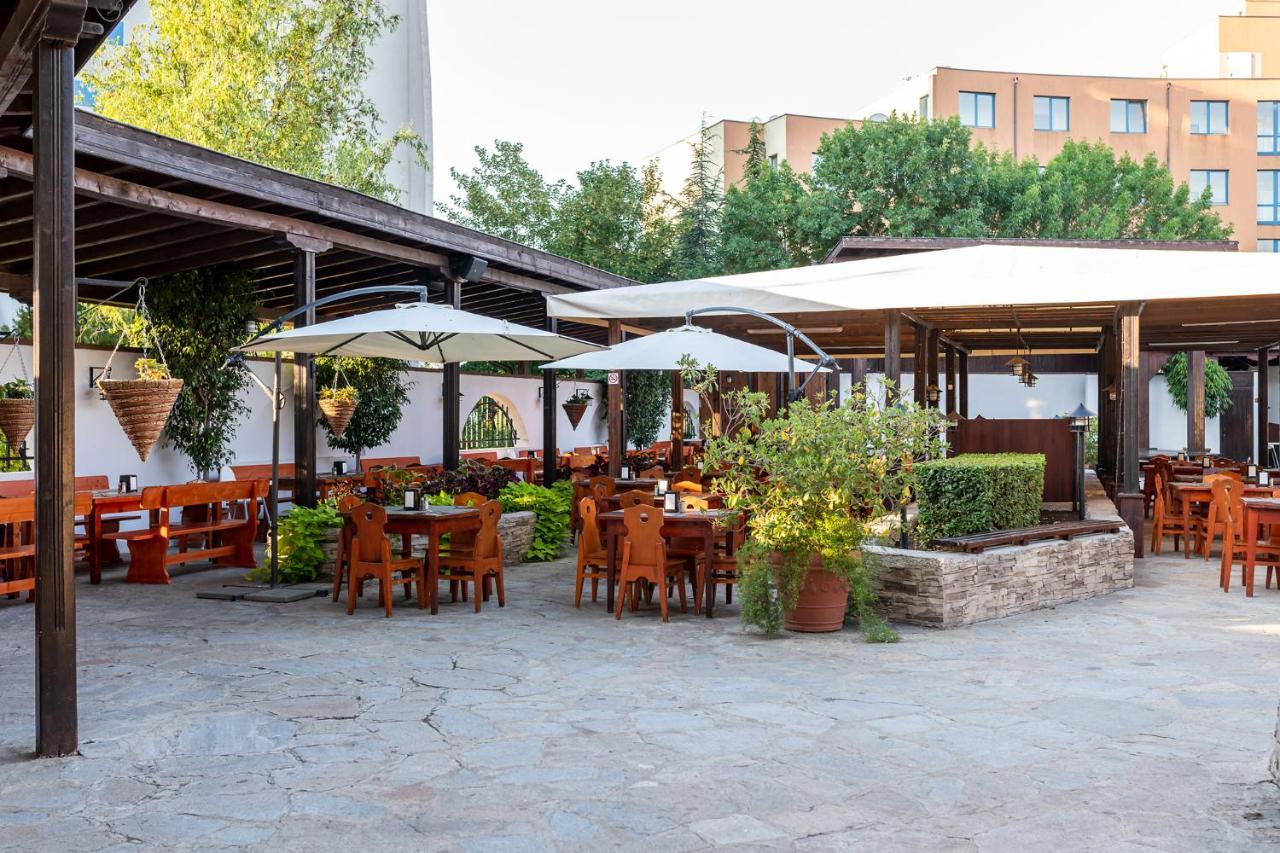 Trakia Plaza Hotel & Apartments Slăntjev Brjag Exteriör bild