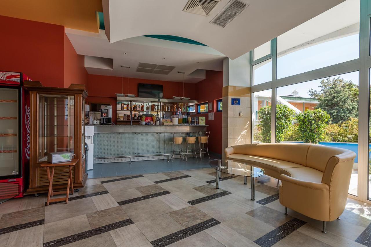 Trakia Plaza Hotel & Apartments Slăntjev Brjag Exteriör bild