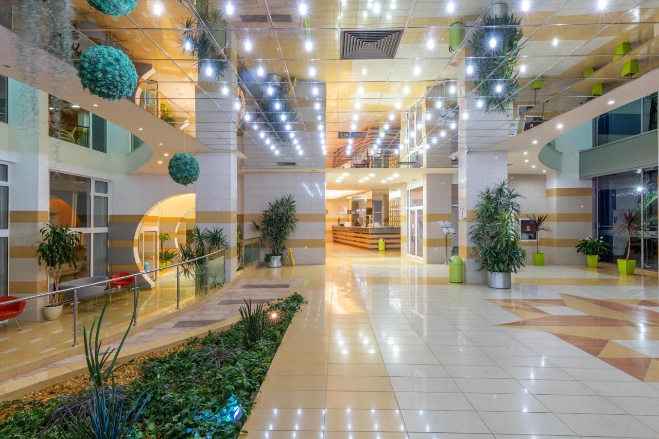 Trakia Plaza Hotel & Apartments Slăntjev Brjag Exteriör bild